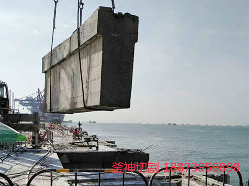 江苏无锡-码头绳锯切割