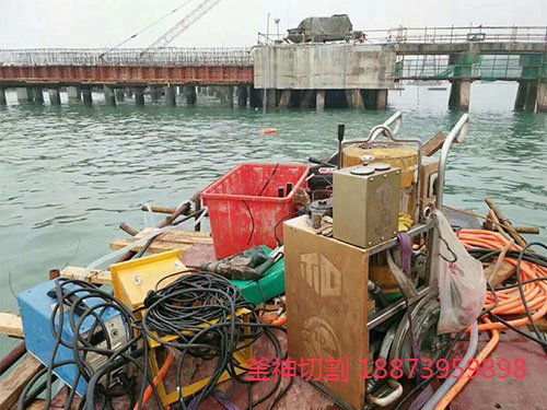 江苏无锡-码头水下切割
