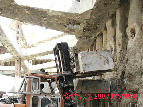 长沙地铁三号线-支撑梁切割